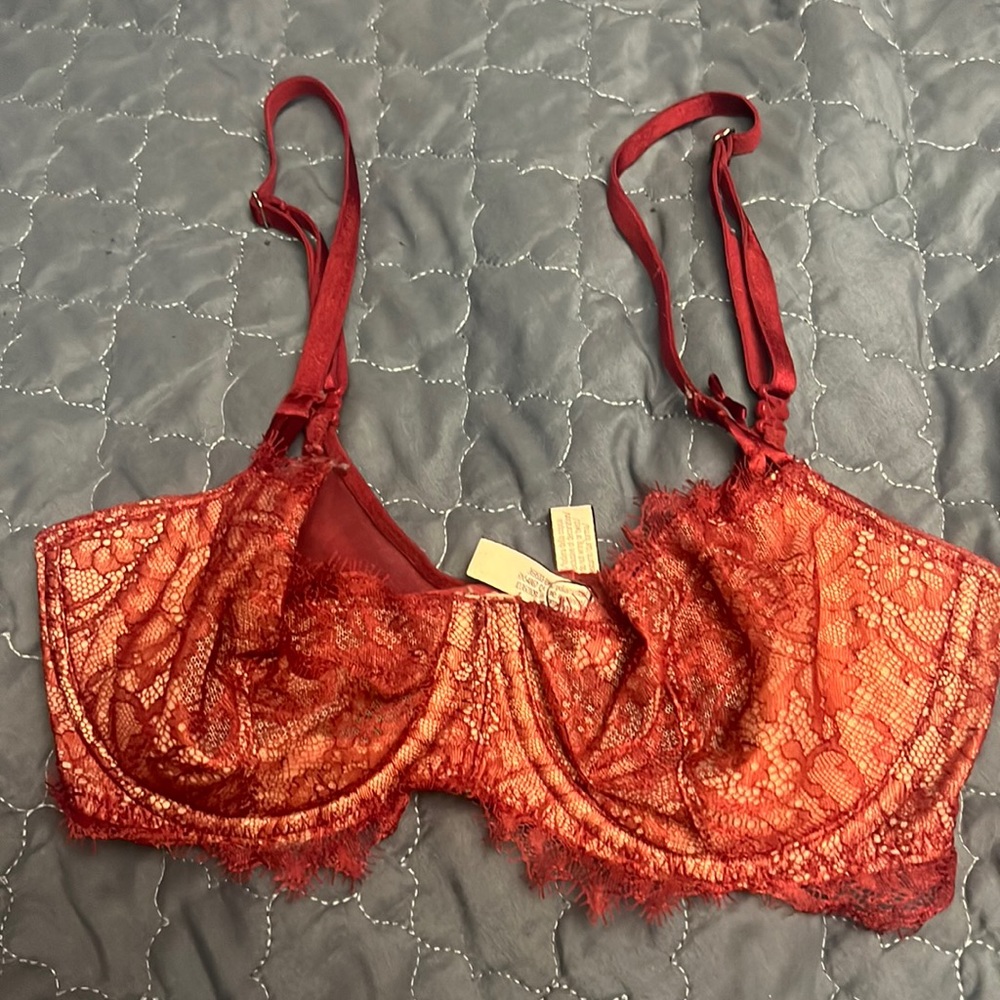 Victoria’s Secret bra